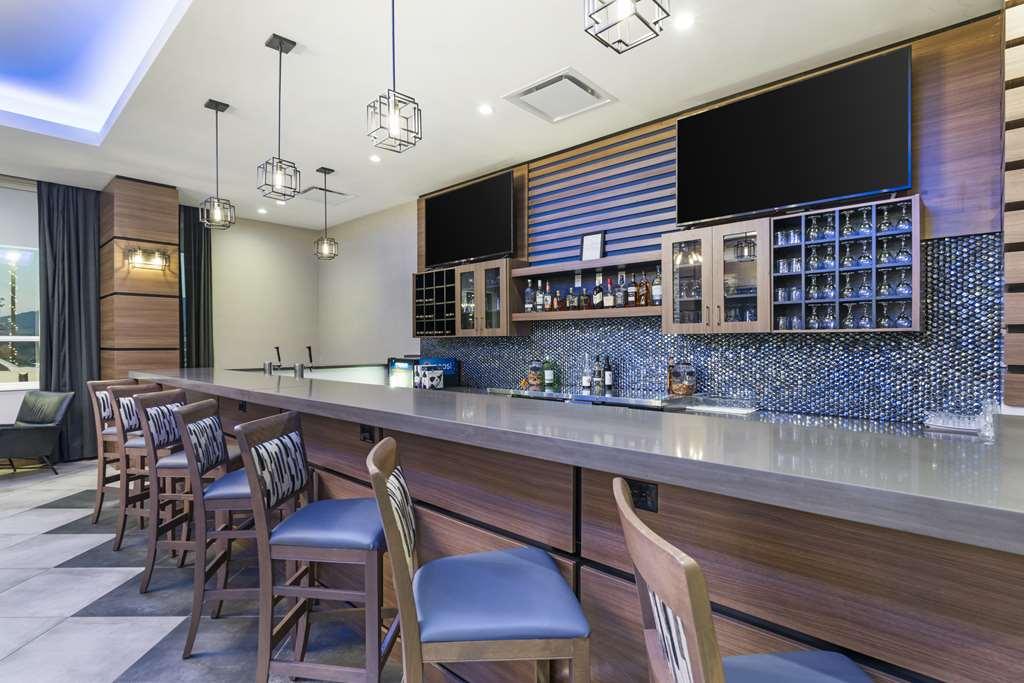 Best Western Premier Route 97 Vernon Restaurang bild