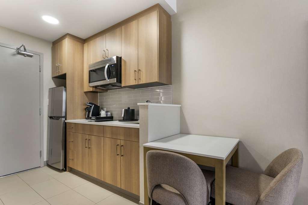 Best Western Premier Route 97 Vernon Rum bild